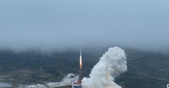 中国成功实施一箭六星发射任务：吉林一号宽幅系列02B01至06星组网升空