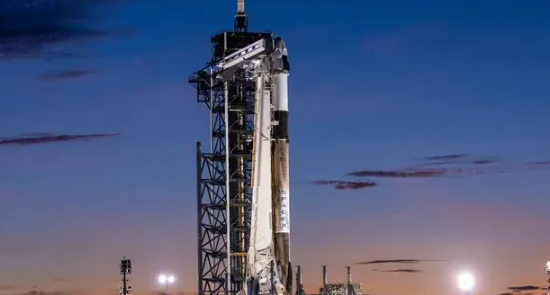 SpaceX私人太空行走首航因氦气泄露延后：定于8月28日重新发射